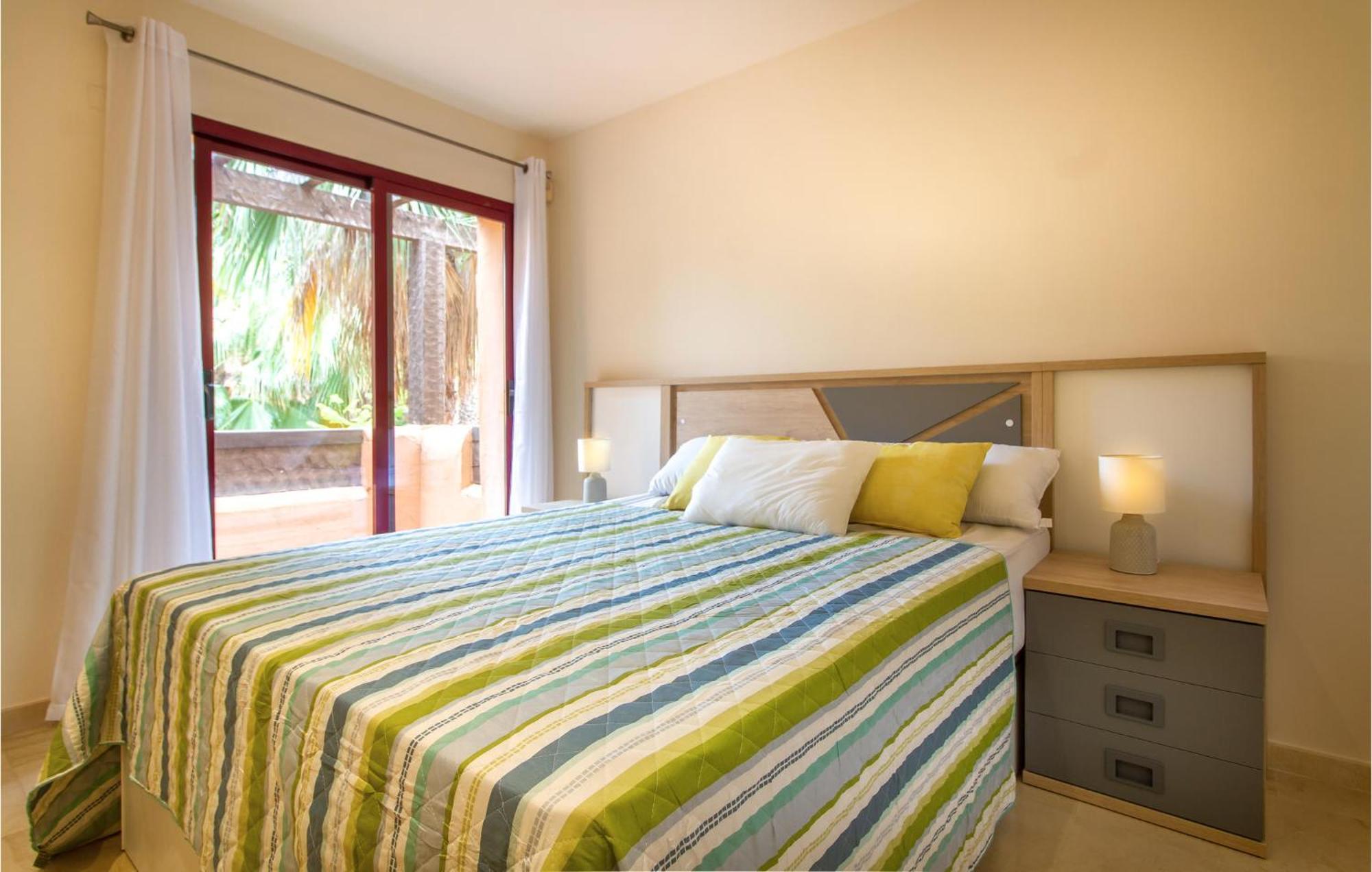 Lovely Apartment In Los Alcazares With Kitchen Экстерьер фото